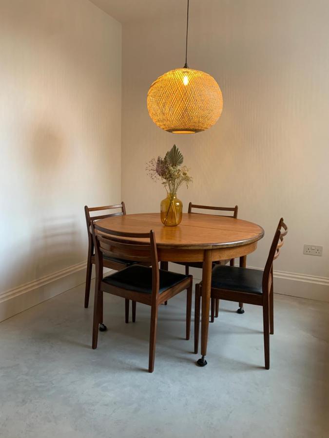 Royal Bolthole Apartment เอดินบะระ ภายนอก รูปภาพ